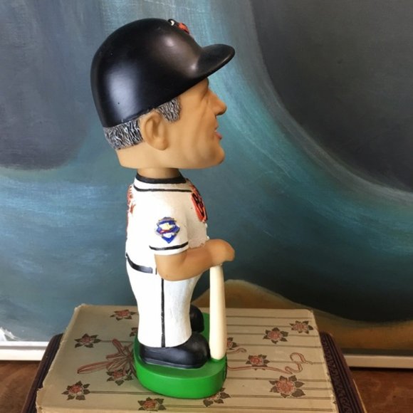 Vintage Cal Ripken MLB Bobblehead - Picture 3 of 8